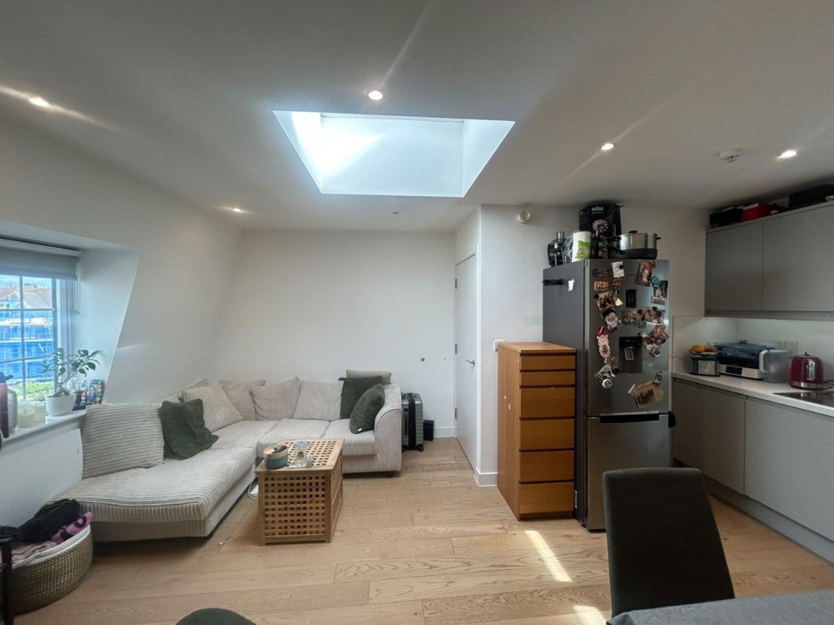 Flat Cheyne Walk in Greater London