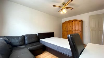 Flat Queensway in City of Westminster