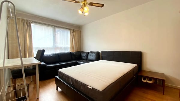 Flat Queensway in City of Westminster