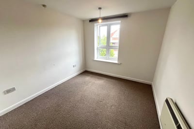 Flat Hollow Stone in Nottingham