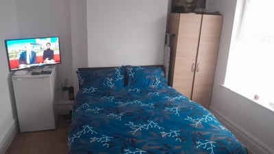 Room Wimpole Close in Greater London