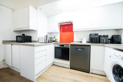 Flat Bainbrigge Road in Leeds