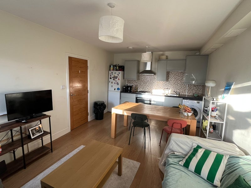 Flat Hessel Street in Greater London