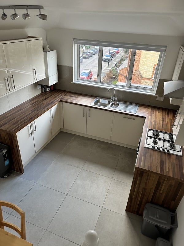 Flat Kingsthorpe Road in Greater London