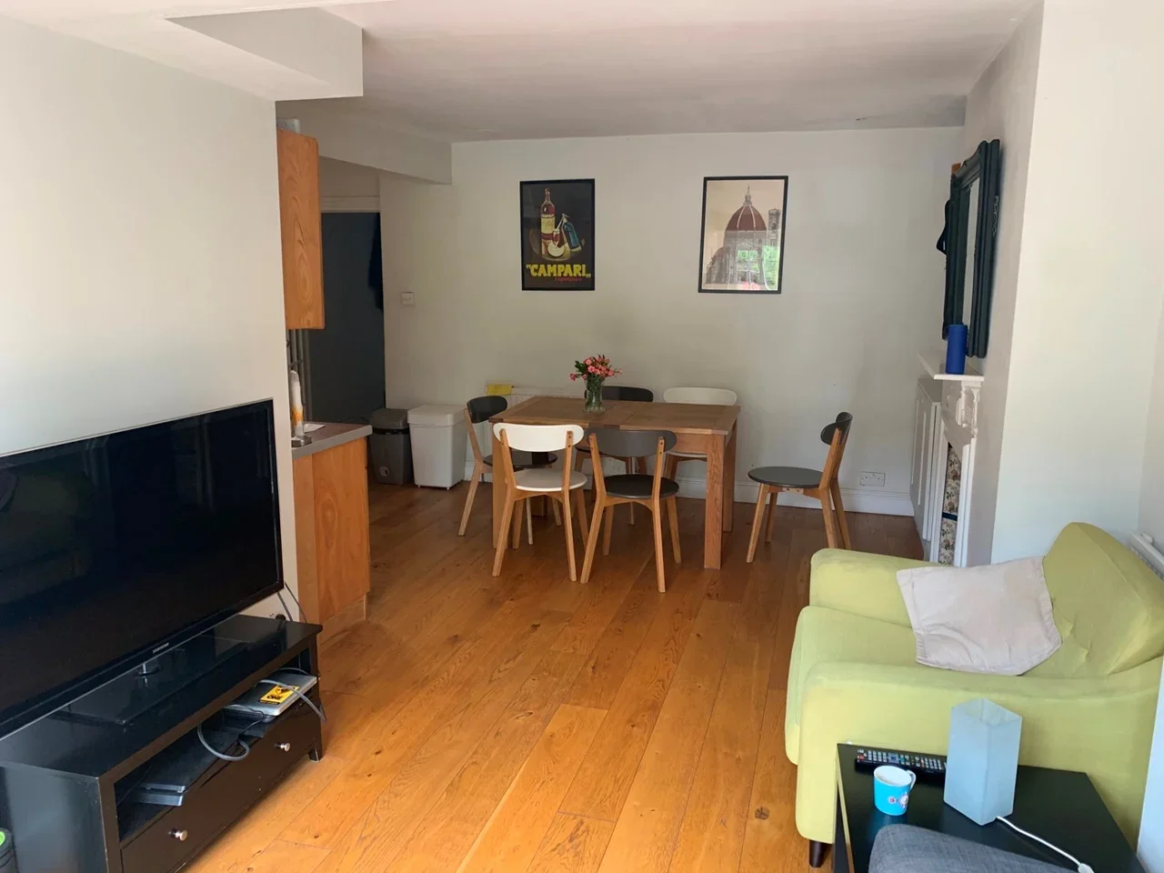 Flat Mildmay Road in Greater London