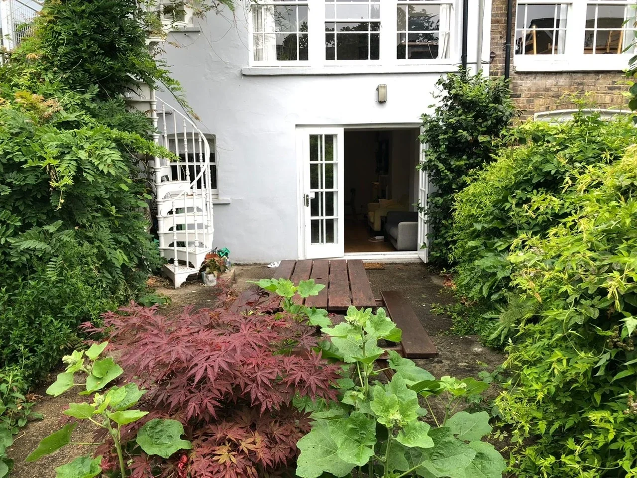 Flat Mildmay Road in Greater London