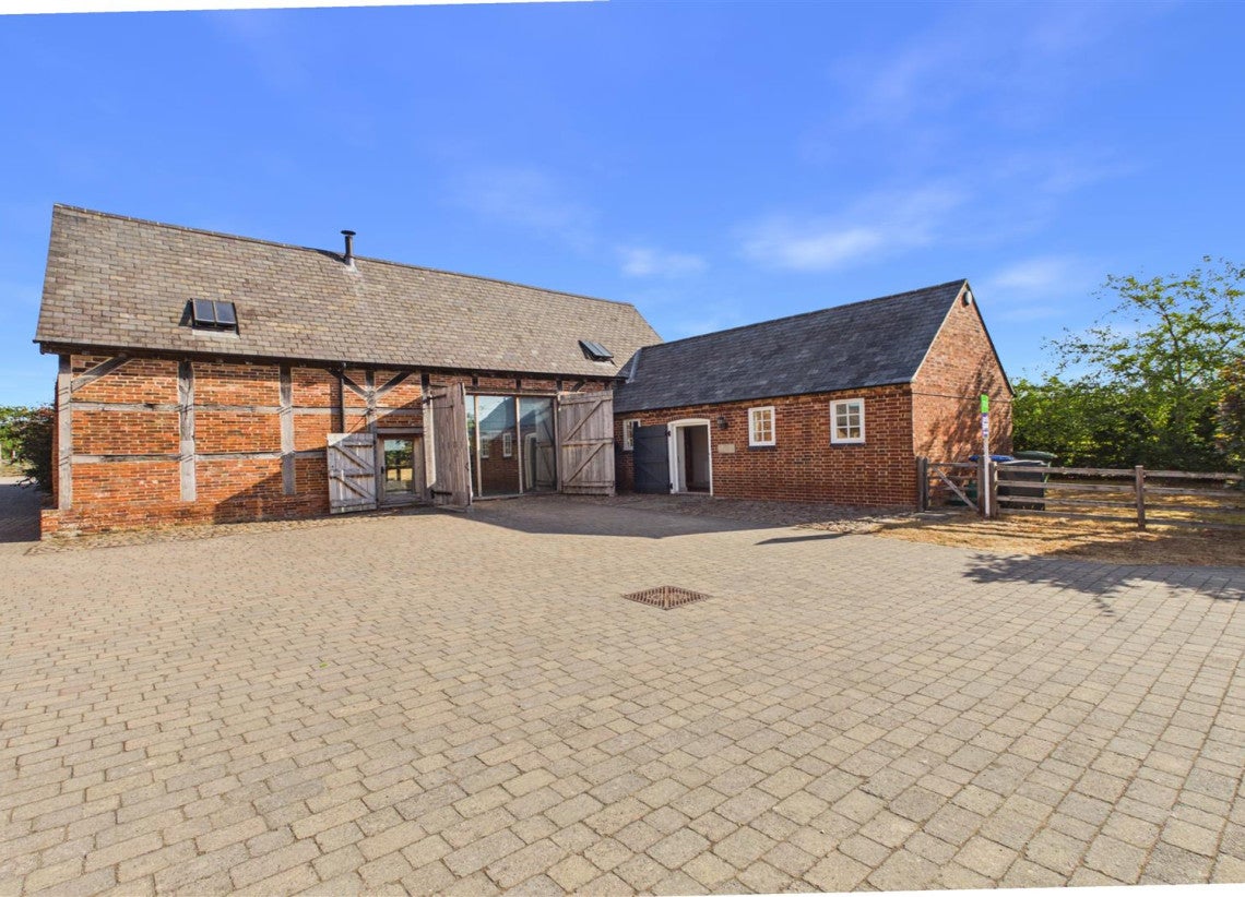 House Cosford Lane in Rugby