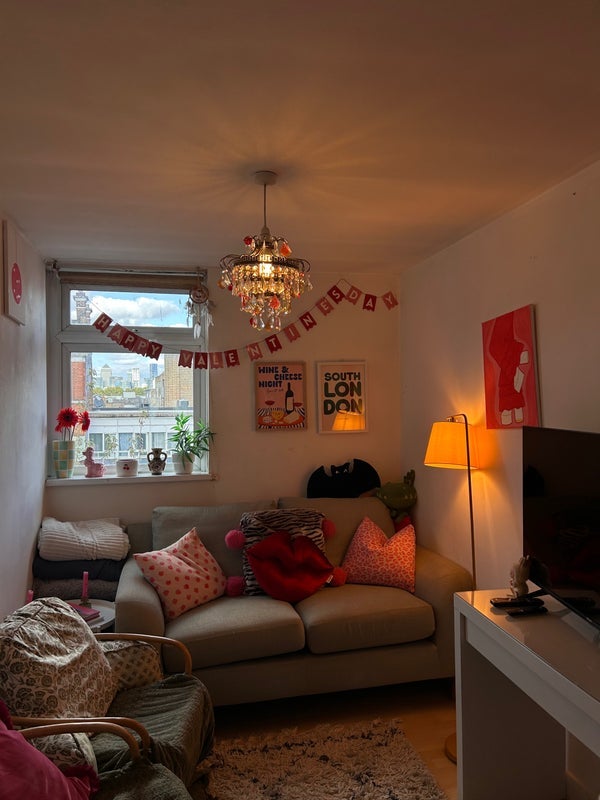 Room New Cross Road in Greater London