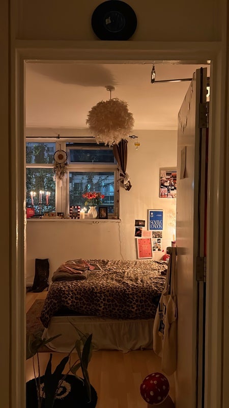 Room New Cross Road in Greater London
