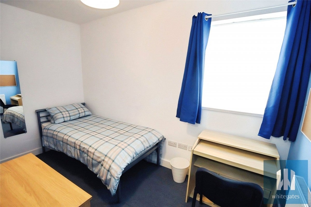 Room Firth Street in Kirklees