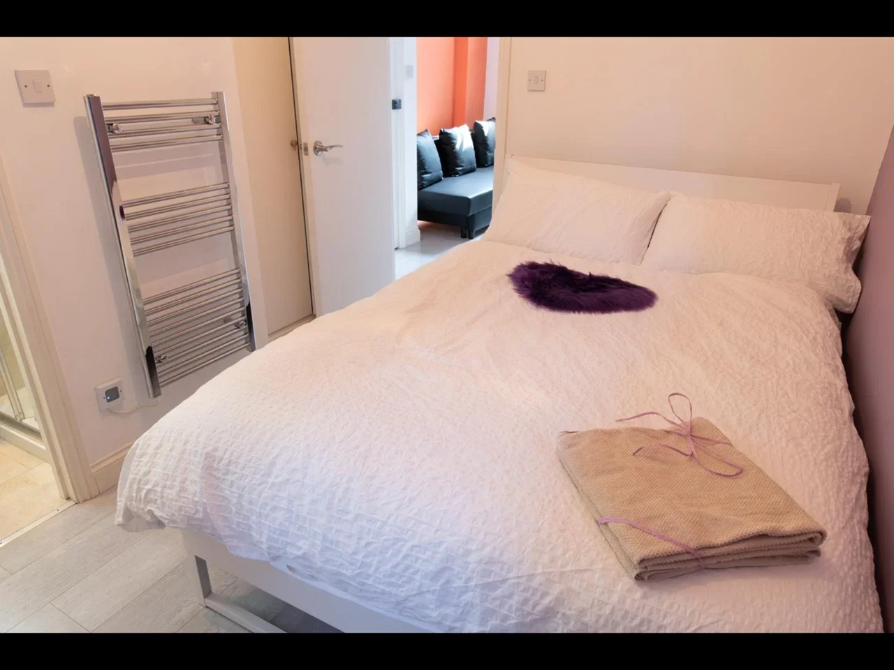 Flat Ash Grove in Greater London