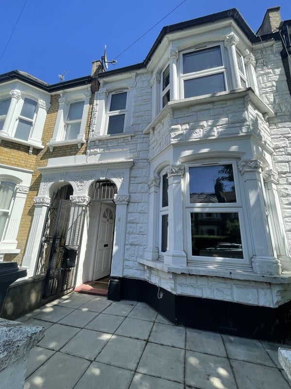 House Roding Road in Greater London