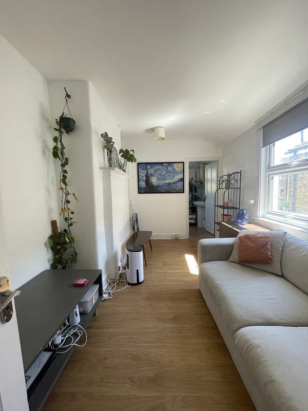 House Roding Road in Greater London