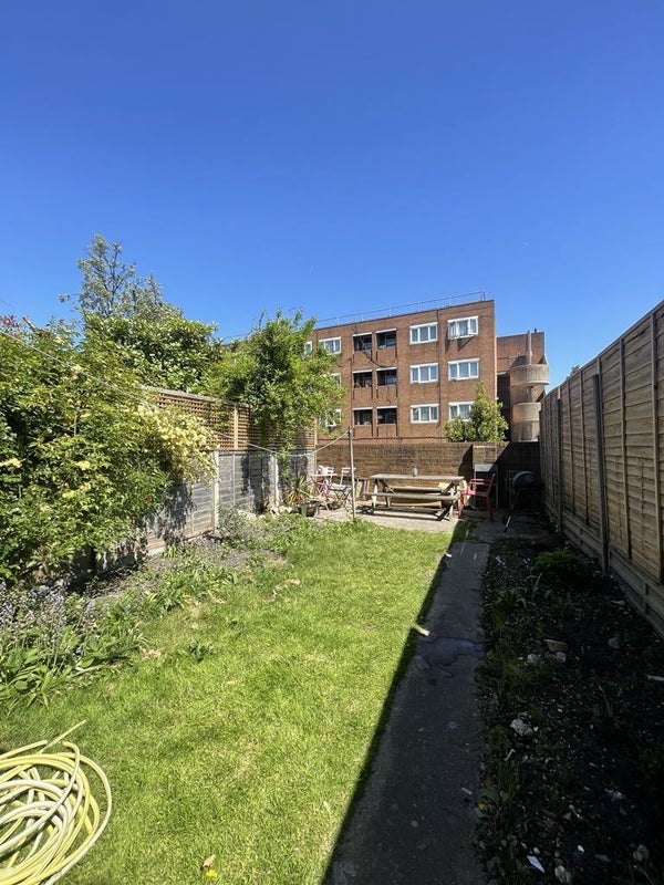 House Roding Road in Greater London