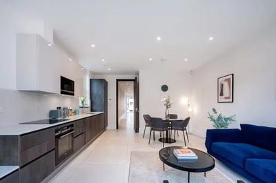 Flat Hungerford Road in Greater London