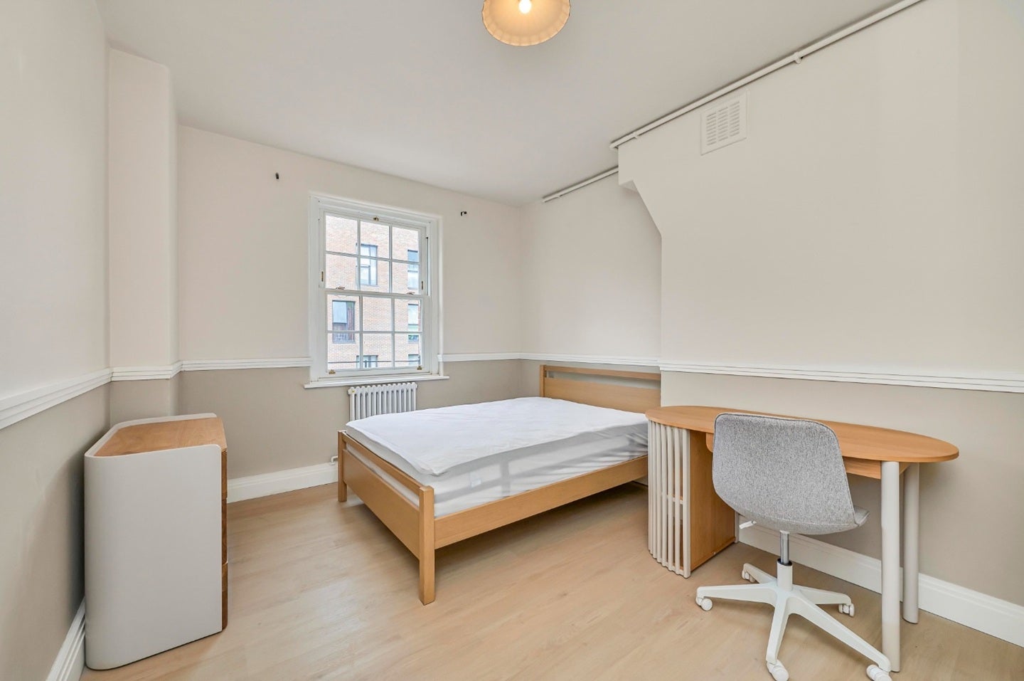 Room Rodney Road in Greater London