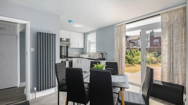 Flat Elgin Avenue in City of Westminster