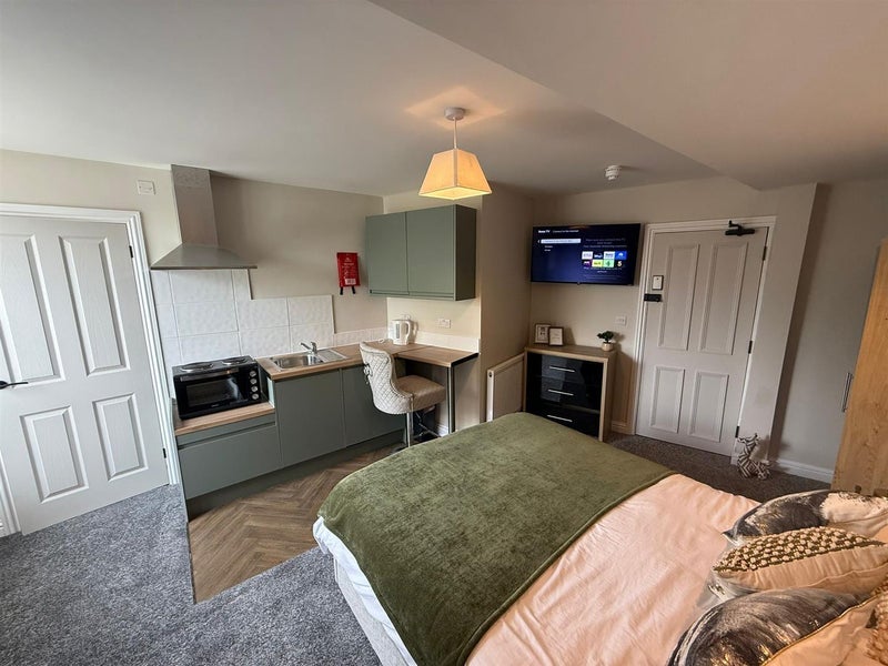 Room Nottingham Road in Mansfield Woodhouse