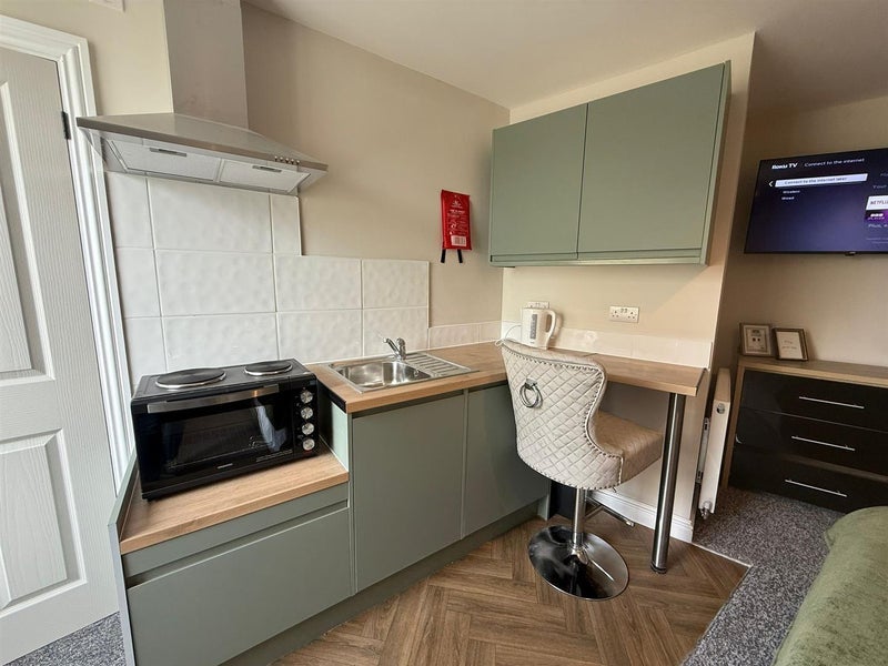 Room Nottingham Road in Mansfield Woodhouse