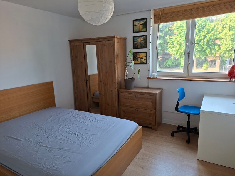 Room Holliday Square in Greater London