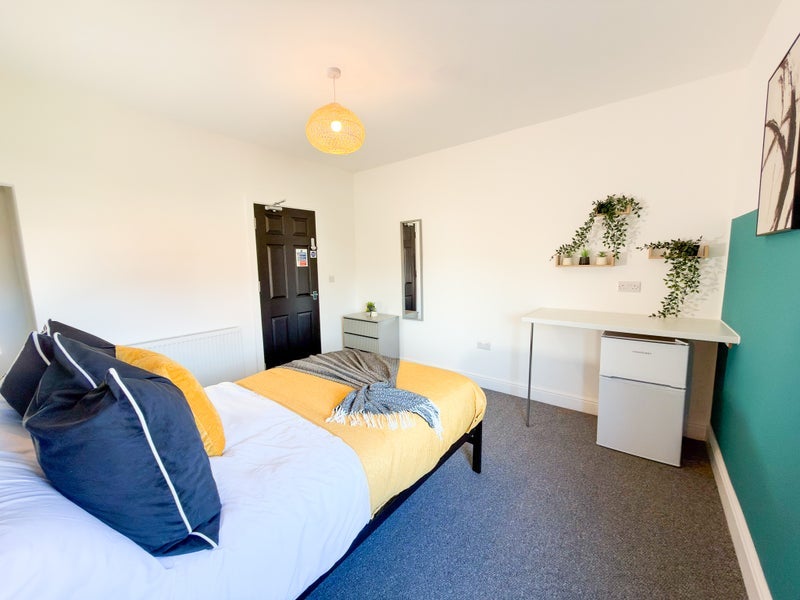 Room The Grove in Hinckley and Bosworth