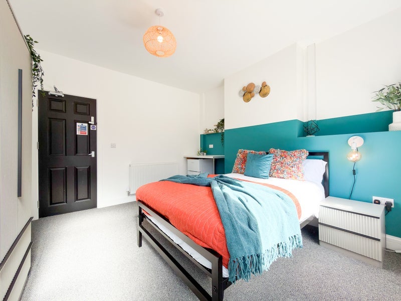 Room The Grove in Hinckley and Bosworth