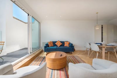 Flat Rosslyn Hill in Greater London