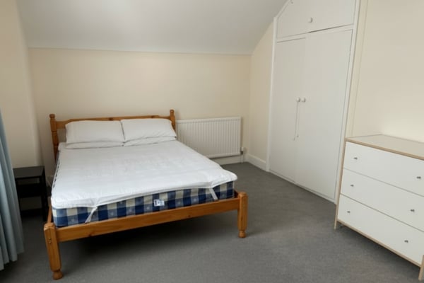 Room City Road in Nottingham