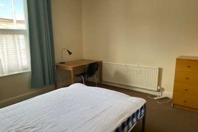 Room City Road in Nottingham