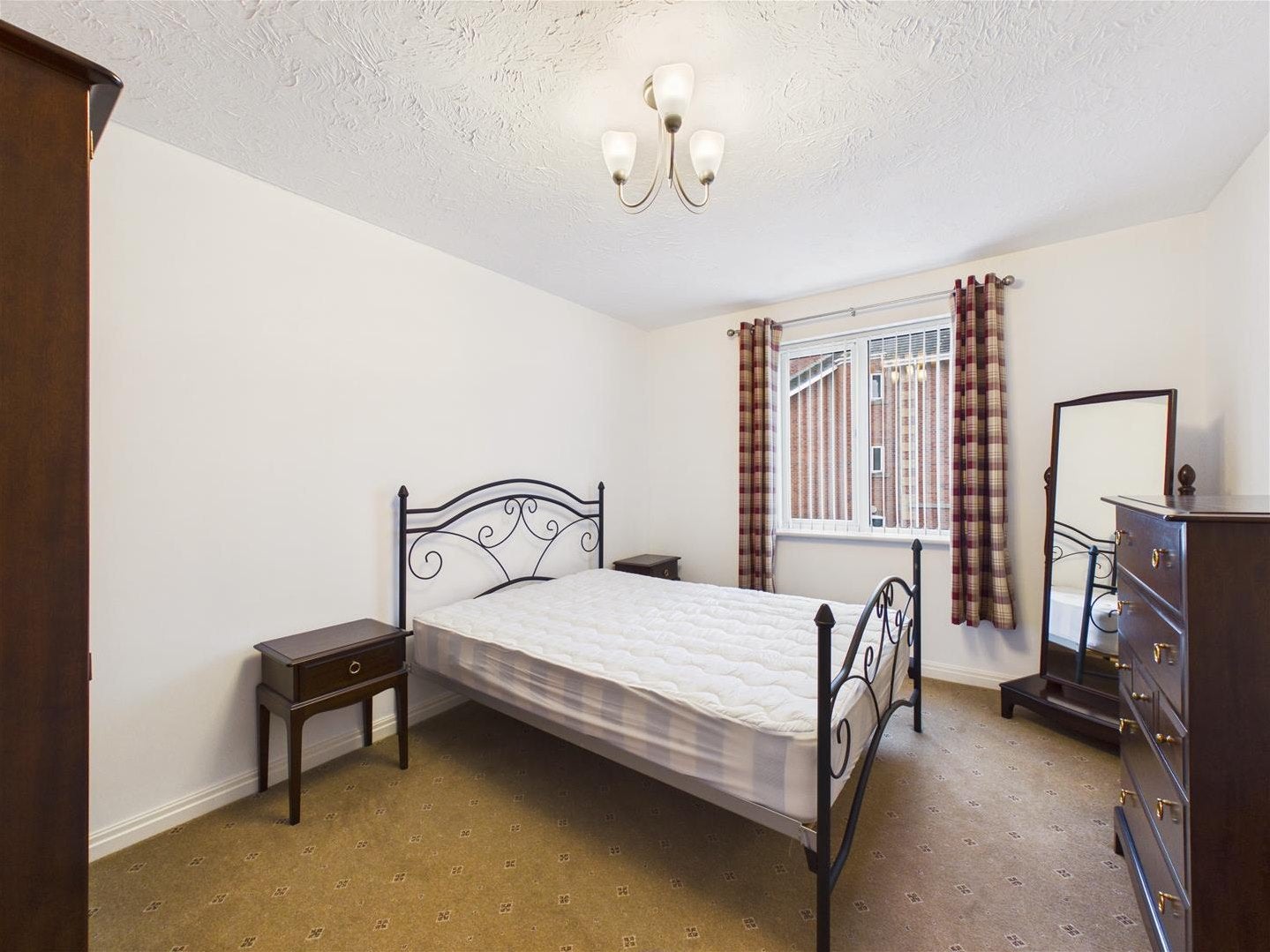 Flat Lock Keepers Court in Hull
