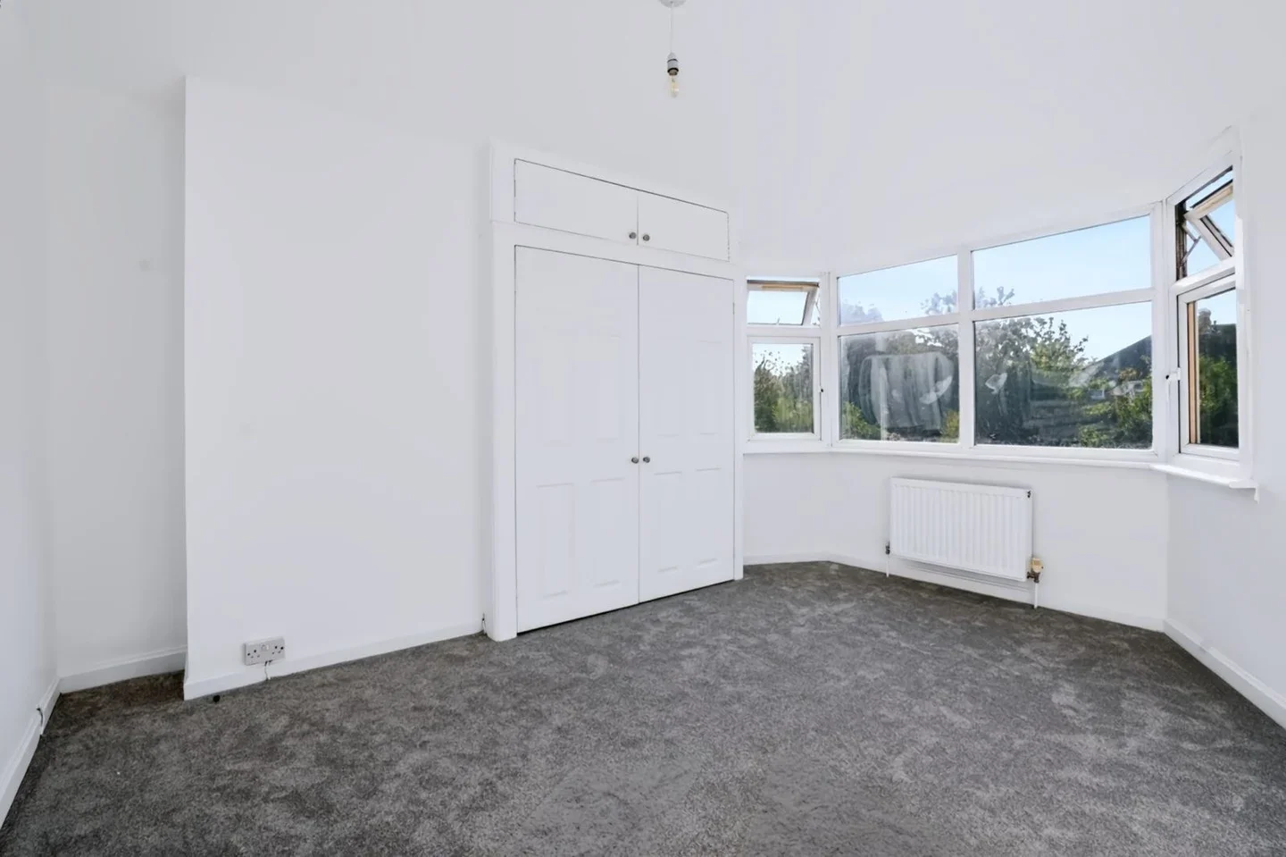 House Cheviot Gardens in Greater London