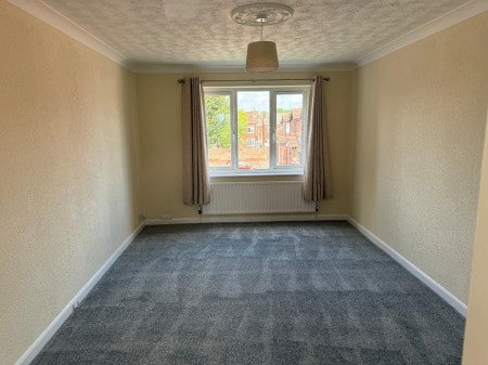 Flat Henley Court in West Lindsey