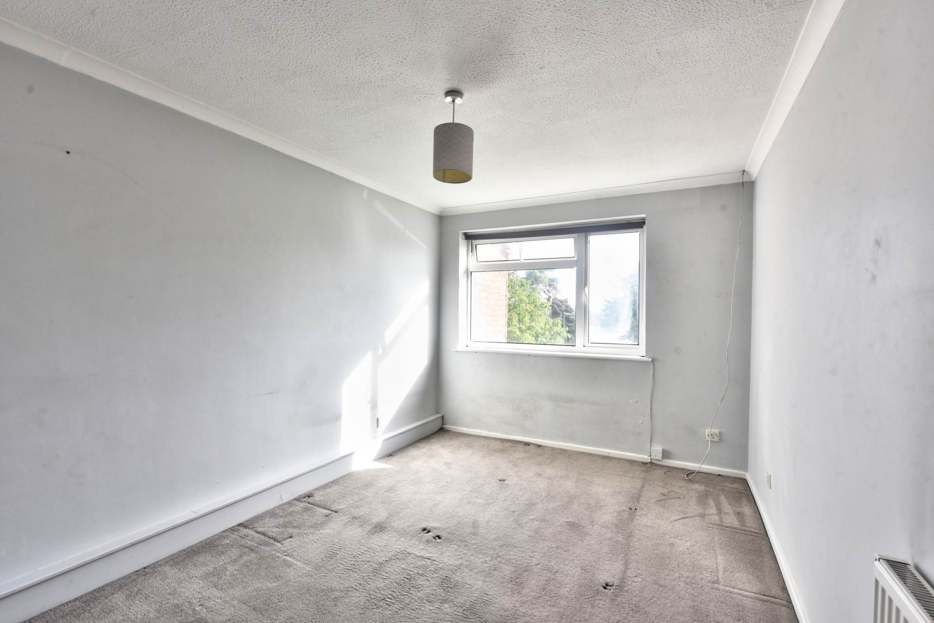 Flat Garretts Lane in Maidenhead