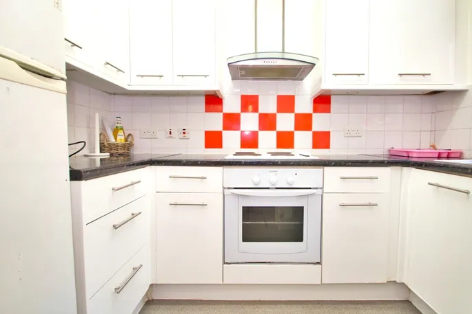 Flat Maygrove Road in Greater London