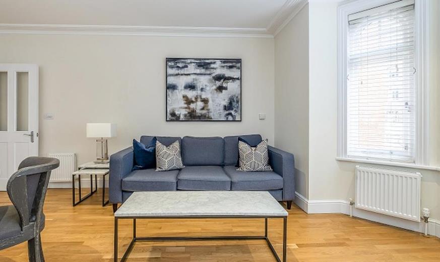 Flat Bickenhall Street in City of Westminster