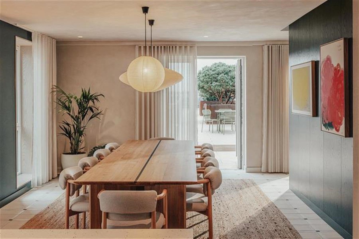 Flat Brent Court in Greater London