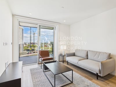 Flat Sandpiper Lane in Greater London