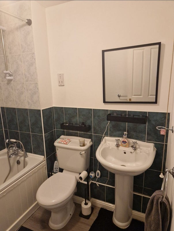Room Lullingstone Lane in Greater London