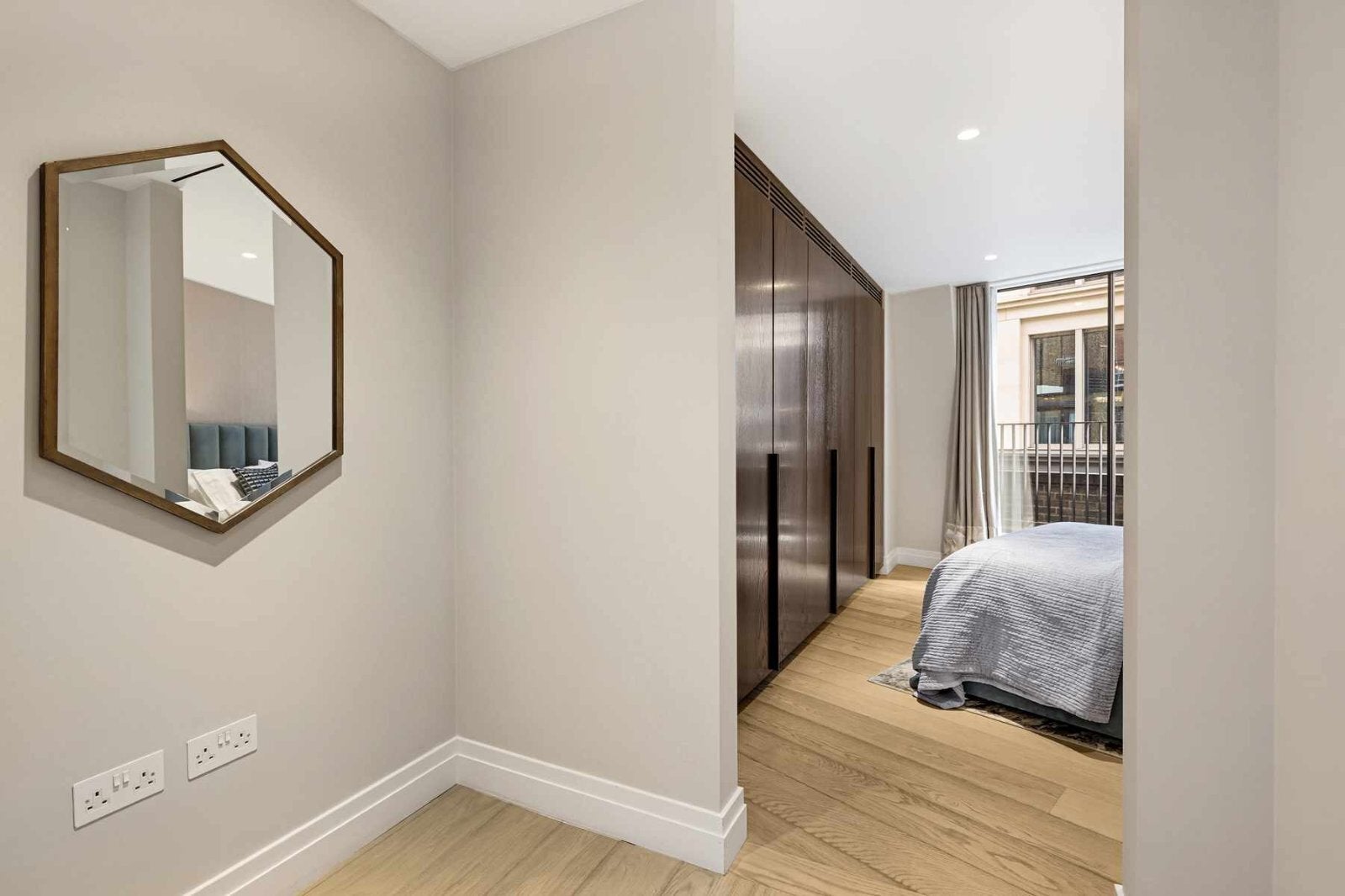 House Conduit Street in City of Westminster