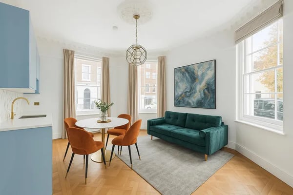 Flat Lupus Street in City of Westminster