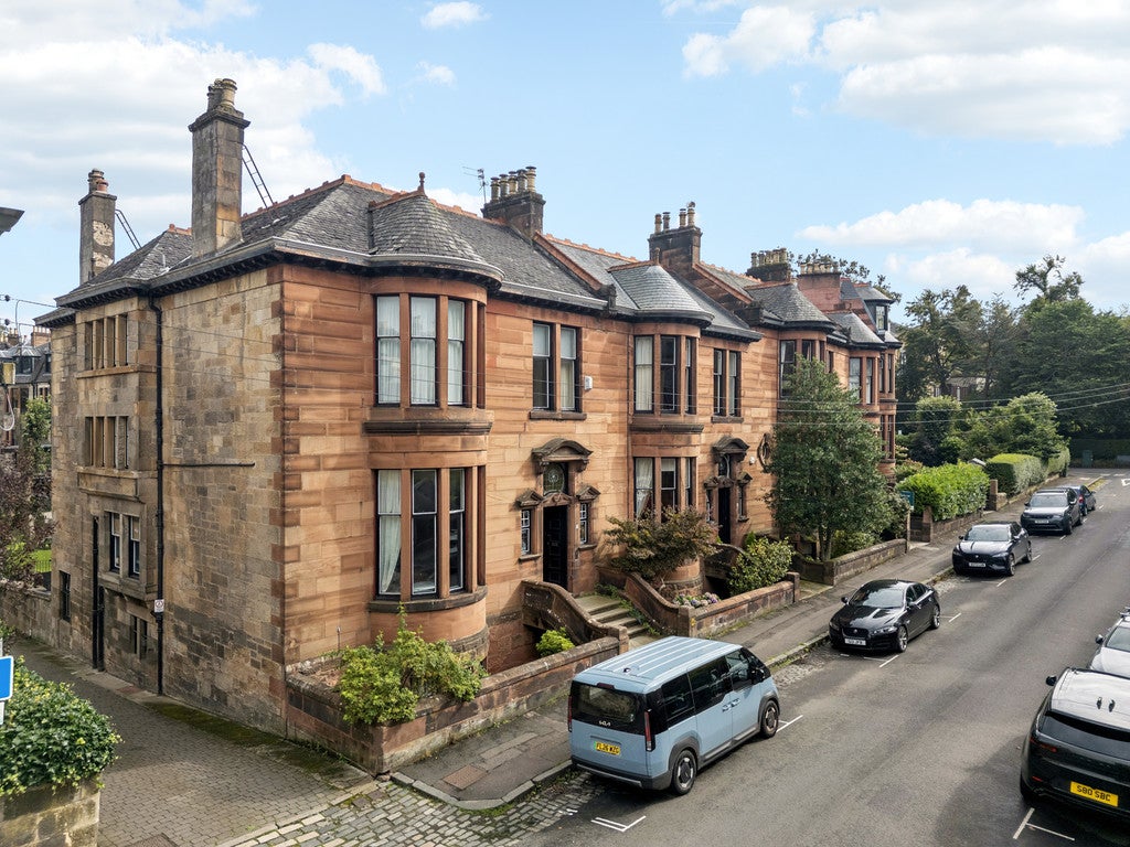 House Lorraine Road in Glasgow