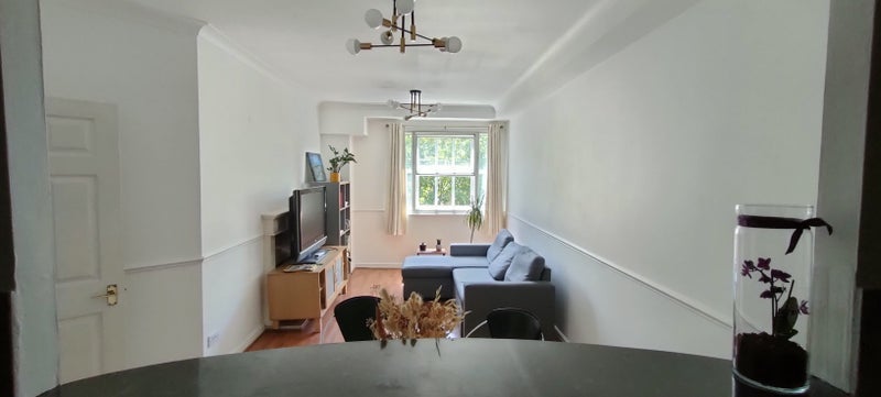Flat Cartwright Street in Greater London