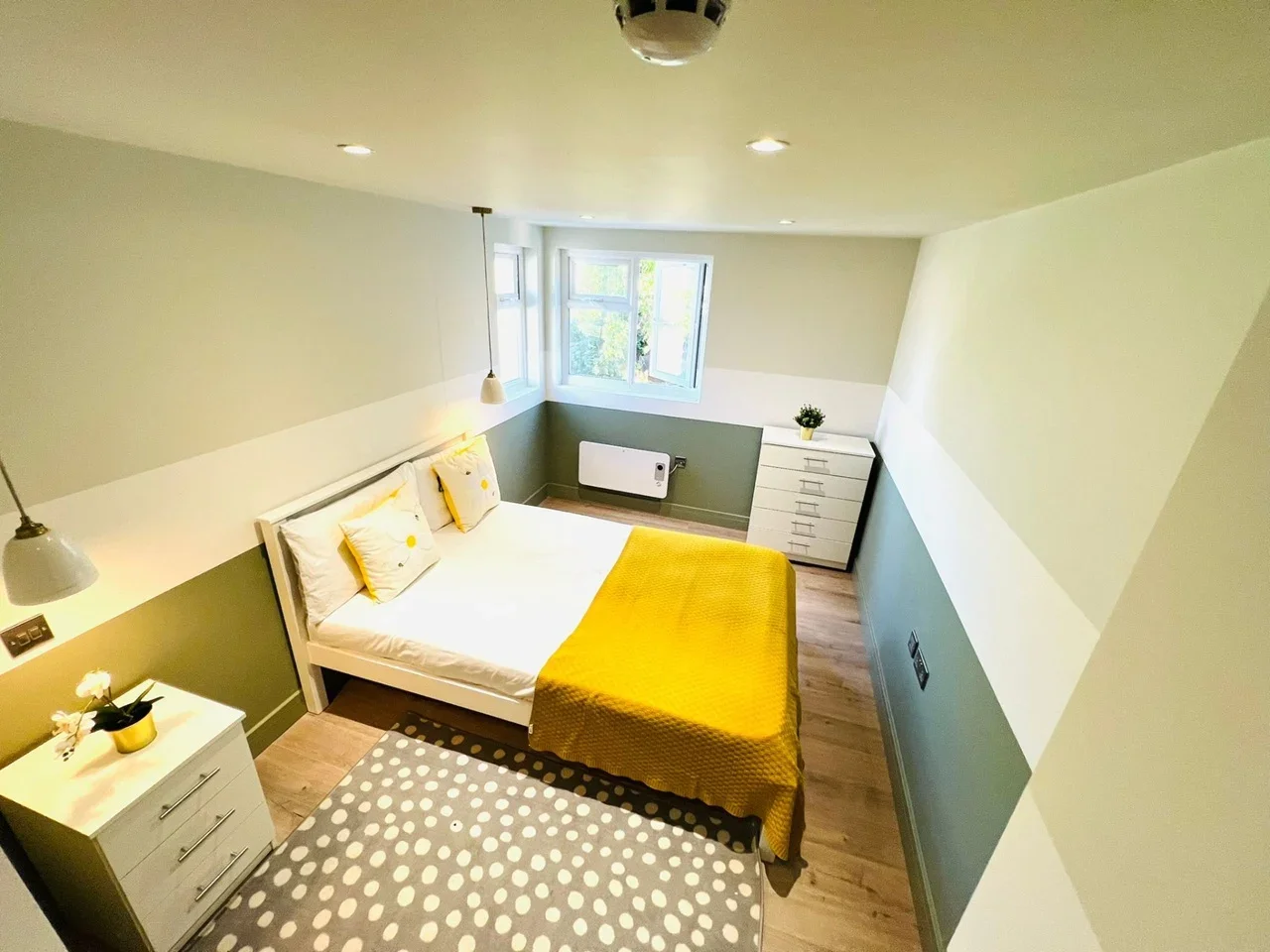 Room Malpas Road in Greater London