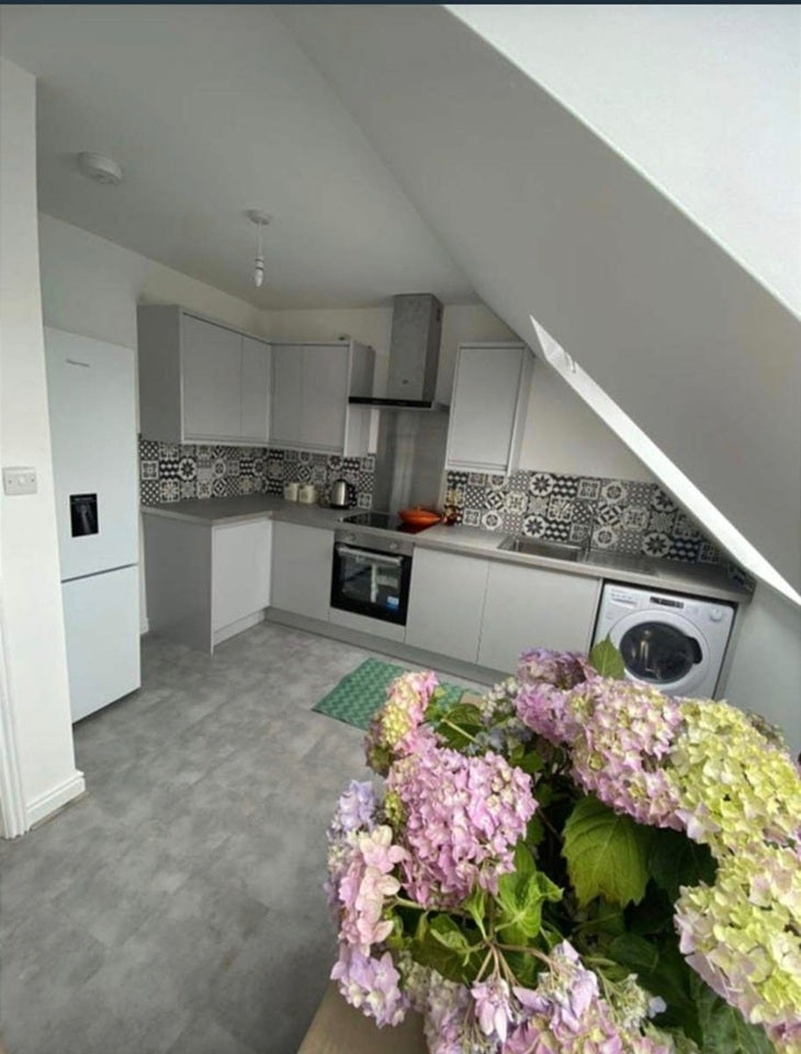 Room Whalebone Lane North in Greater London