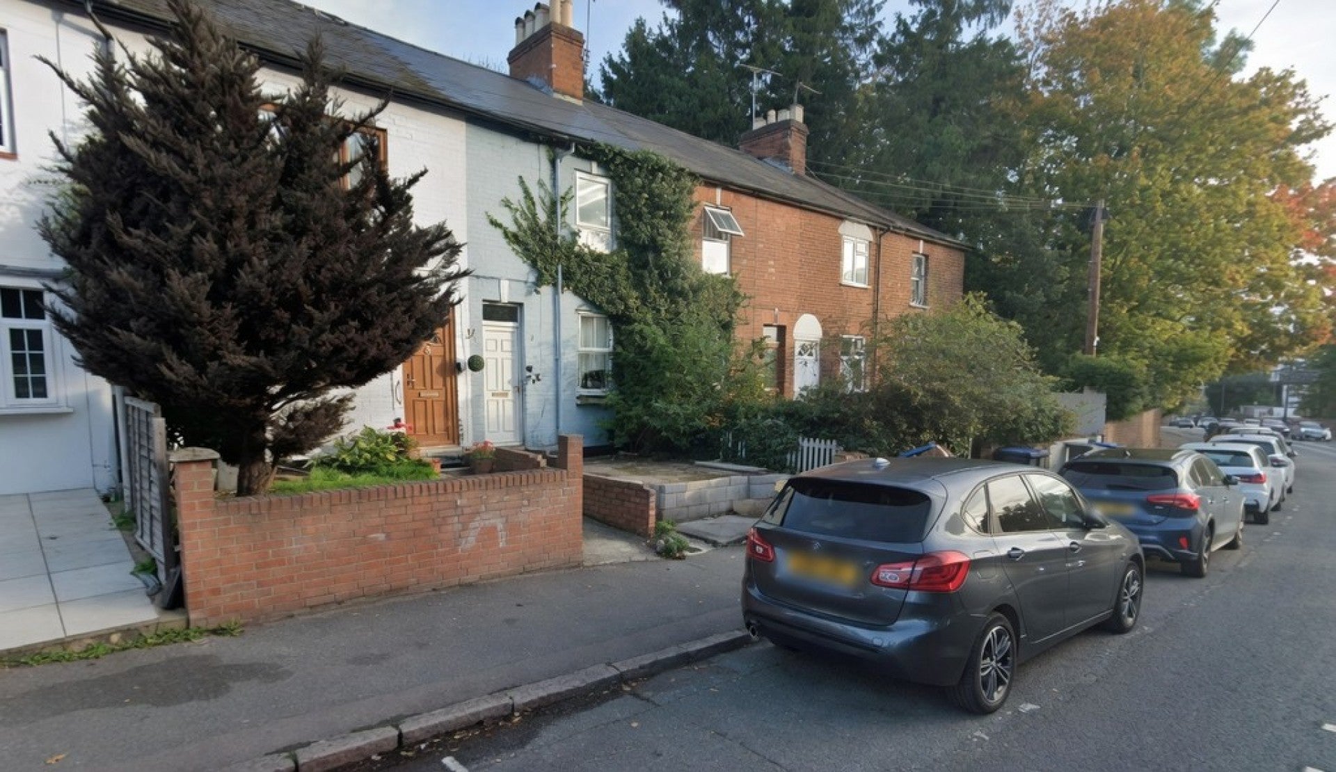 House Danehurst Close in Borough of Runnymede