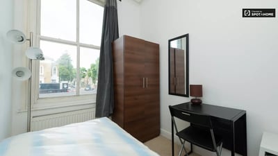 Room Commondale in Greater London