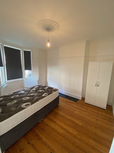 Room Avonvale Road in Bristol