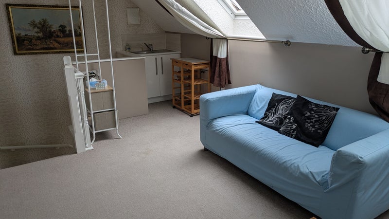 Room Portleys Lane in Lichfield