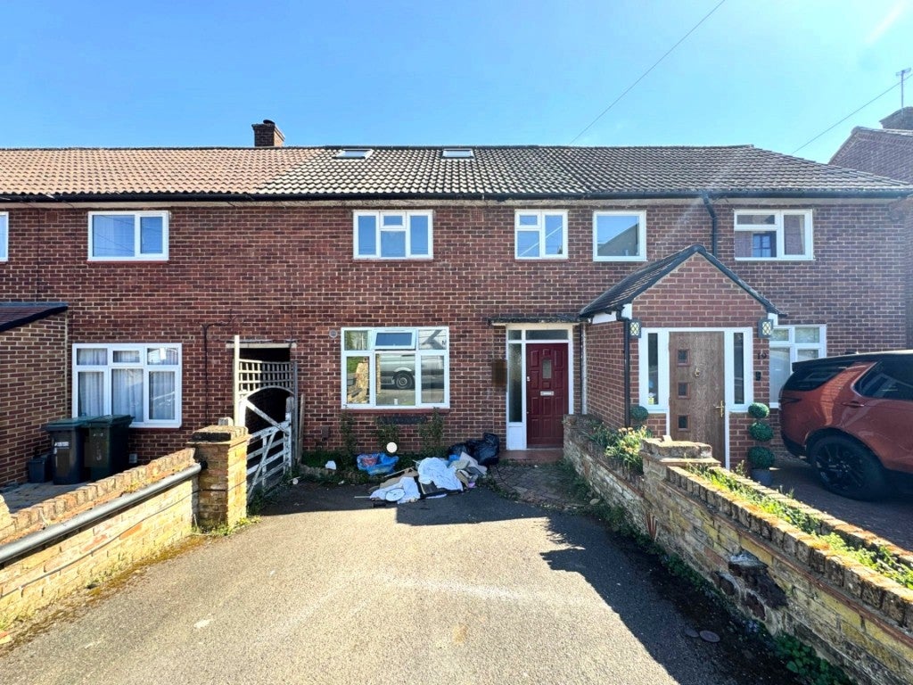 House Ferndown Road in Three Rivers