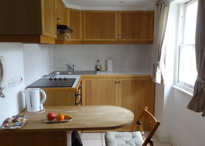 Flat Cartwright Gardens in Greater London
